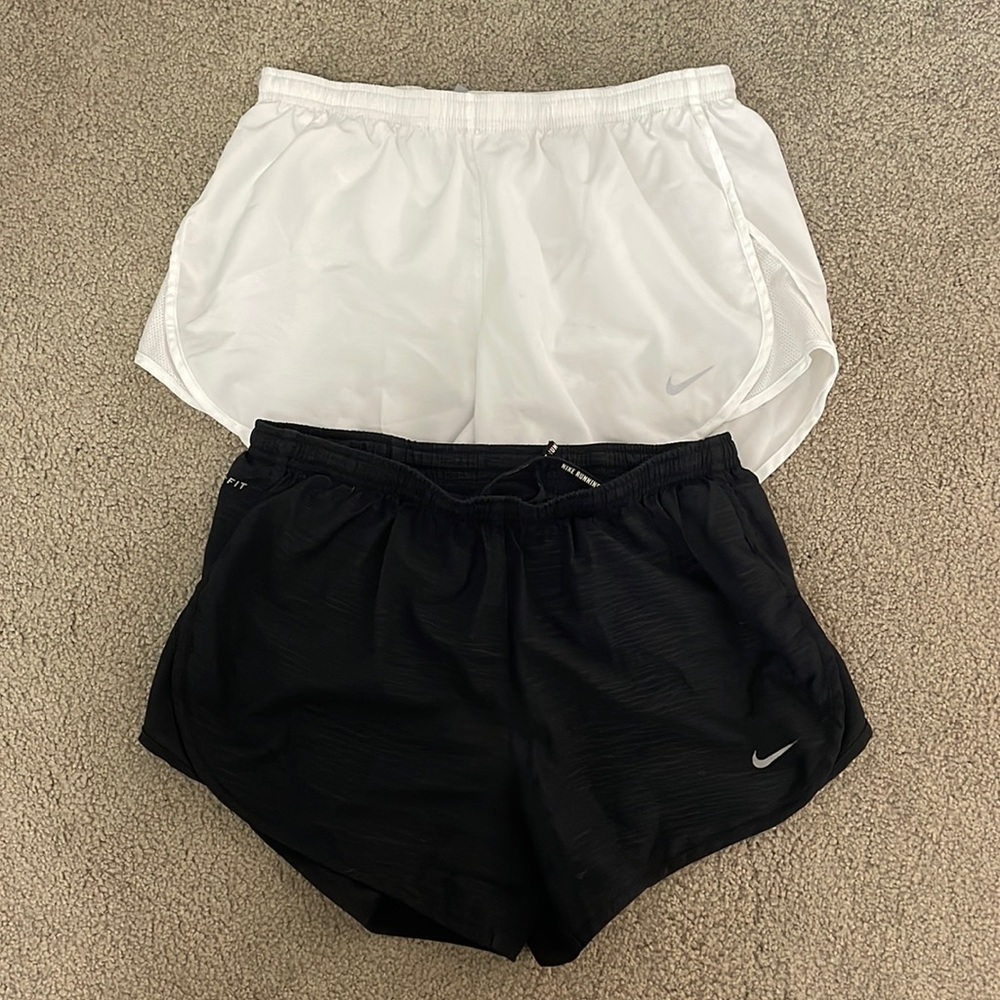 NIKE RUNNING SHORTS
